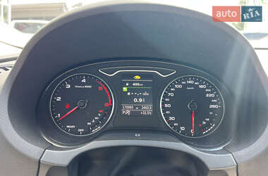 Седан Audi A3 2016 в 