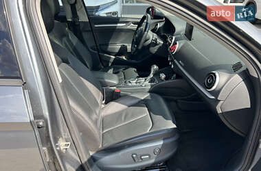 Седан Audi A3 2016 в 