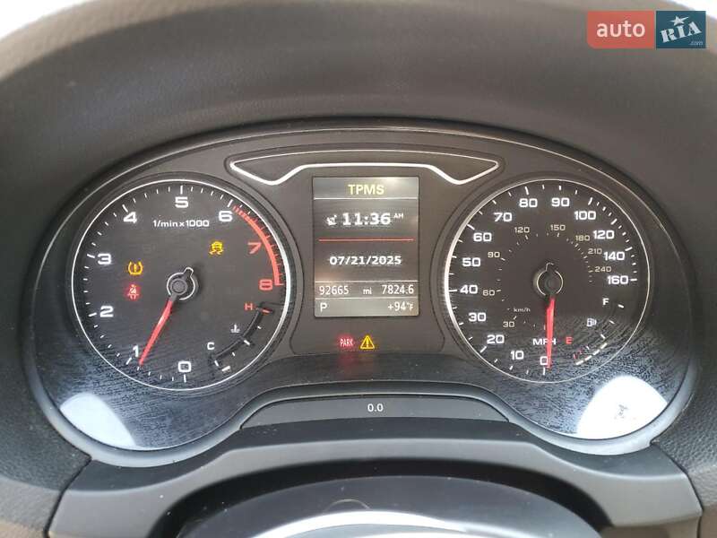 Седан Audi A3 2015 в Львові