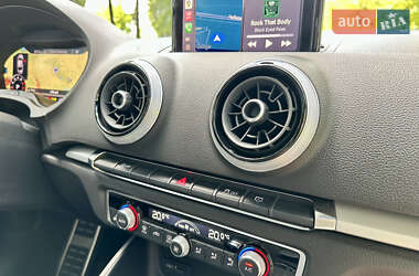 Седан Audi A3 2018 в 