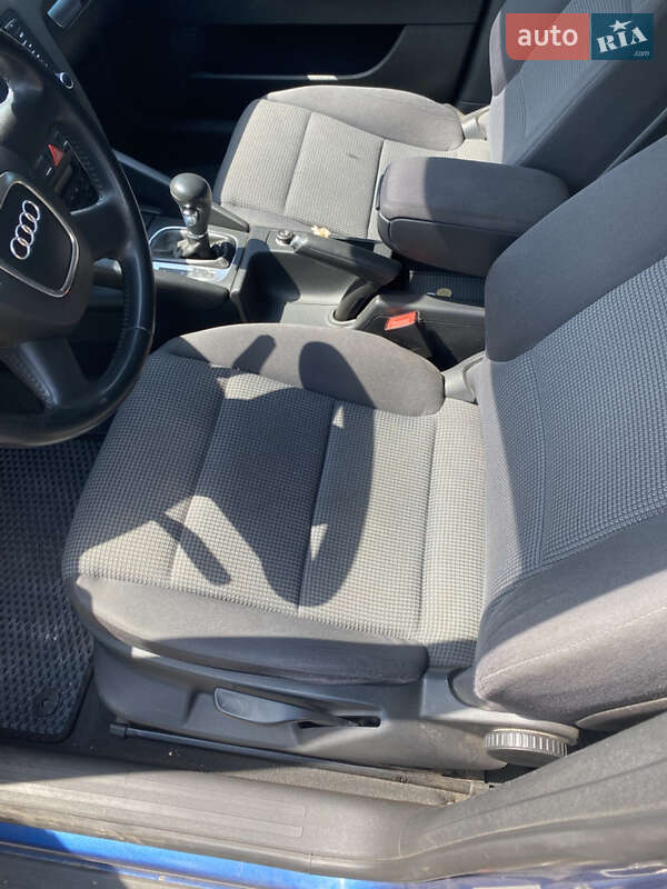 Хэтчбек Audi A3 2007 в Ромнах