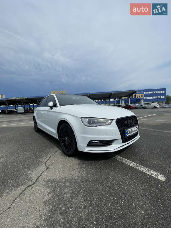 Седан Audi A3 2016 в Києві