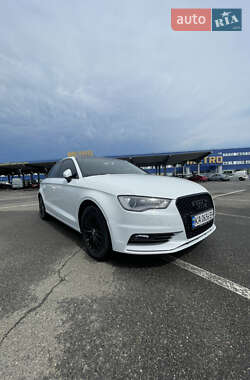 Седан Audi A3 2016 в 