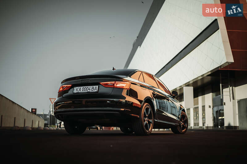 Седан Audi A3 2014 в Киеве