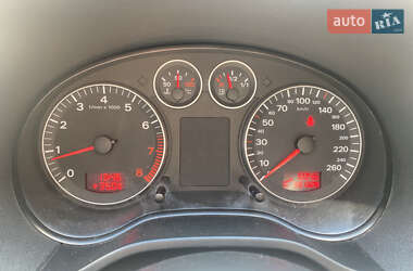 Хэтчбек Audi A3 2006 в 