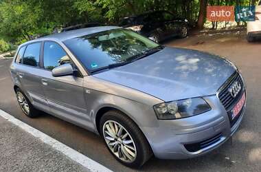Хэтчбек Audi A3 2006 в 