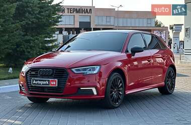 Хэтчбек Audi A3 2017 в 