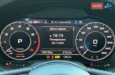 Хэтчбек Audi A3 2017 в 