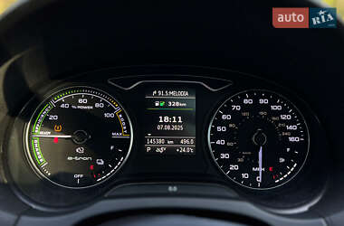 Хэтчбек Audi A3 2015 в 
