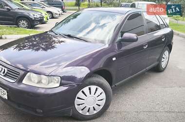 Хэтчбек Audi A3 2003 в Киеве
