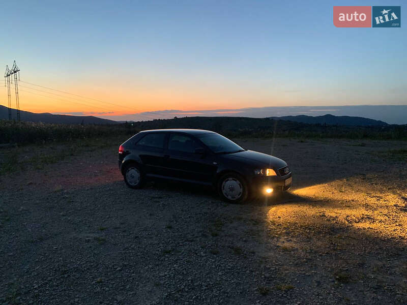 Хетчбек Audi A3 2004 в Долині