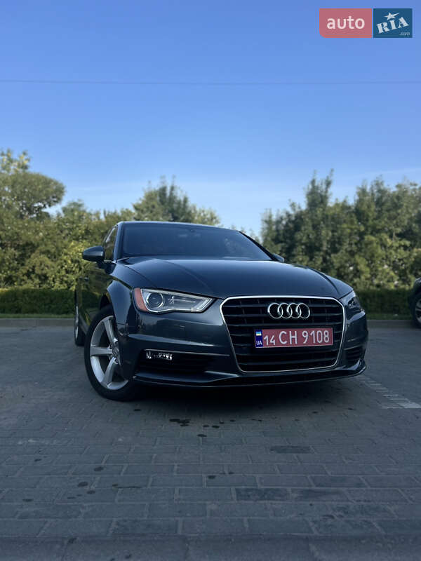 Седан Audi A3 2016 в Львове