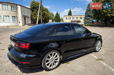Седан Audi A3 2015 в 