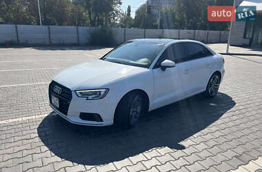 Седан Audi A3 2019 в 