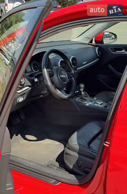 Седан Audi A3 2016 в 