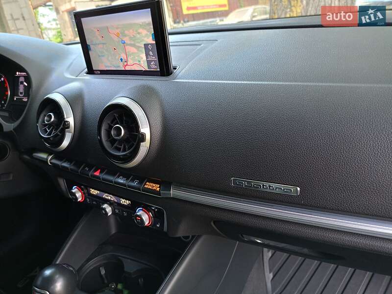 Седан Audi A3 2017 в Киеве