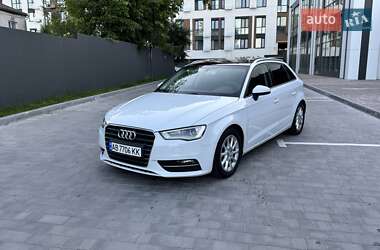 Хэтчбек Audi A3 2016 в 