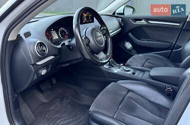 Хэтчбек Audi A3 2016 в 