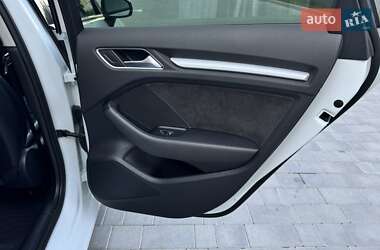 Хэтчбек Audi A3 2016 в 