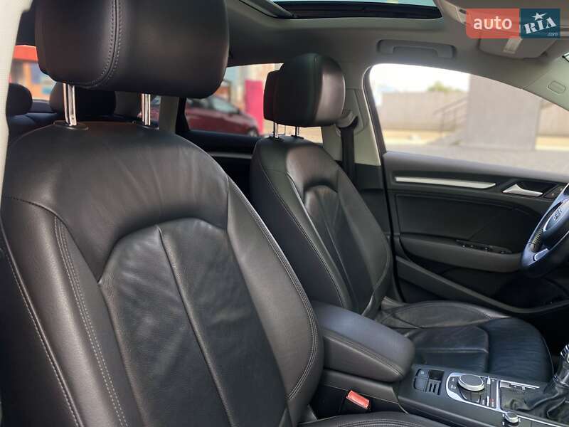 Седан Audi A3 2014 в Киеве