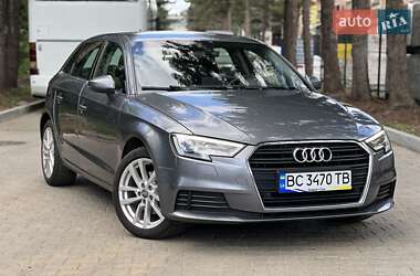 Хэтчбек Audi A3 2019 в 