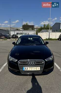 Седан Audi A3 2015 в Киеве