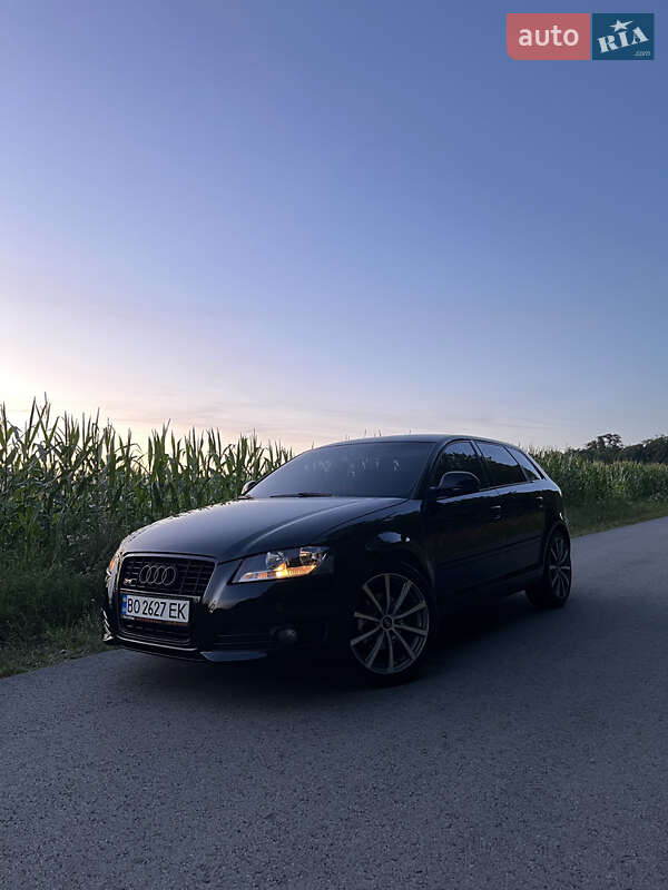Хэтчбек Audi A3 2009 в 