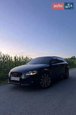 Хэтчбек Audi A3 2009 в 