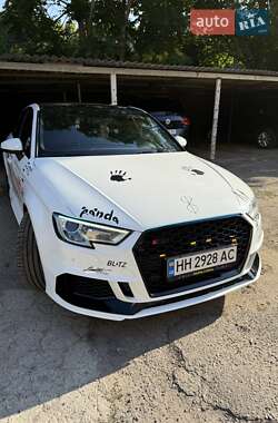 Седан Audi A3 2015 в 
