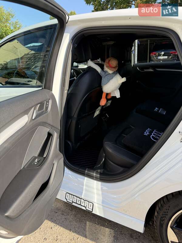 Седан Audi A3 2015 в Одессе