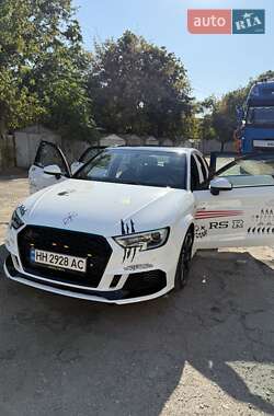Седан Audi A3 2015 в 