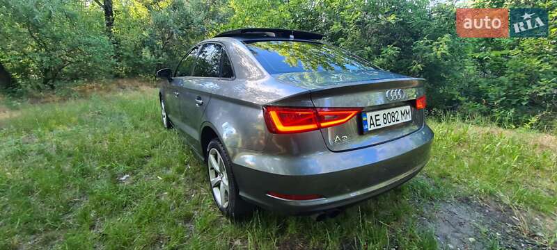 Седан Audi A3 2014 в Днепре