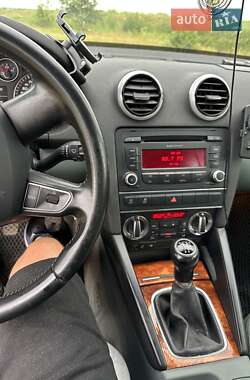 Хэтчбек Audi A3 2011 в 