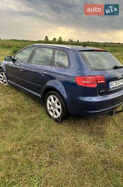 Хэтчбек Audi A3 2011 в 