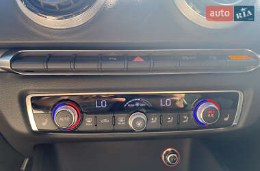 Седан Audi A3 2015 в 