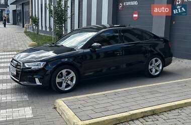 Седан Audi A3 2017 в 