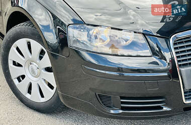 Хэтчбек Audi A3 2005 в 