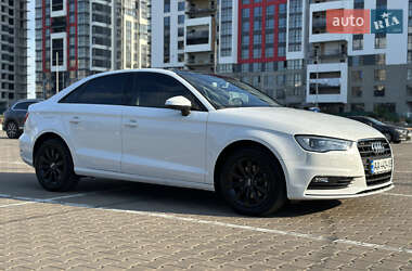 Седан Audi A3 2015 в 