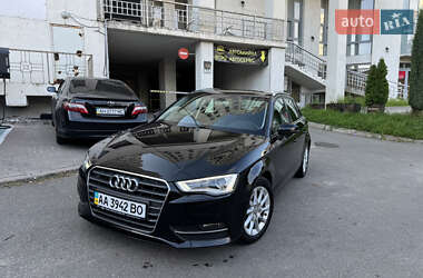 Хэтчбек Audi A3 2016 в Киеве