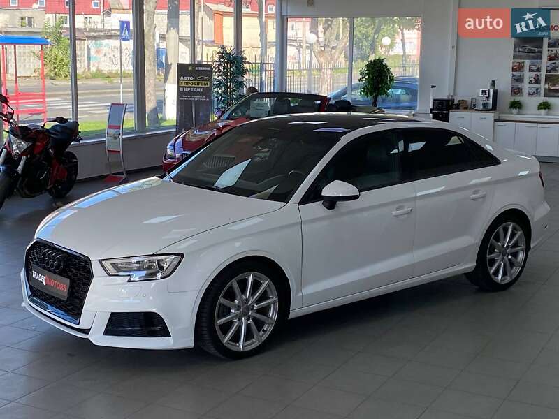Седан Audi A3 2015 в Києві