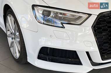 Седан Audi A3 2015 в 