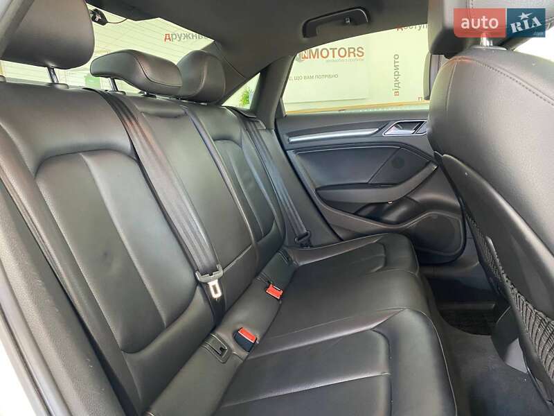 Седан Audi A3 2015 в Києві