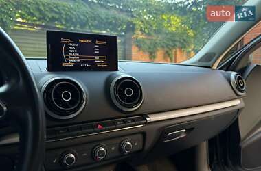Седан Audi A3 2015 в 