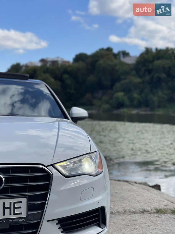 Седан Audi A3 2015 в Вінниці