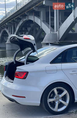 Седан Audi A3 2015 в 