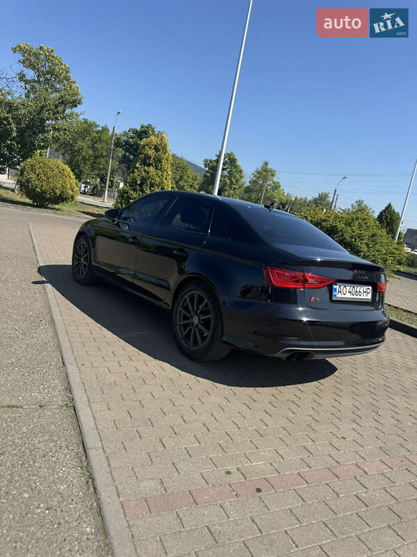 Седан Audi A3 2014 в Виноградове