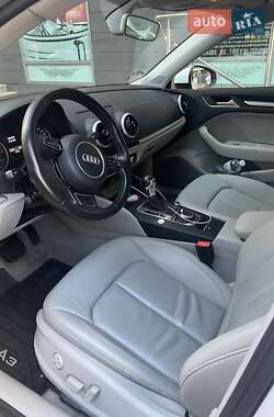 Седан Audi A3 2015 в Киеве