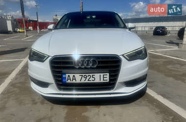 Седан Audi A3 2015 в 
