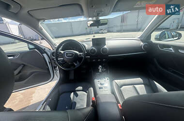 Седан Audi A3 2015 в 