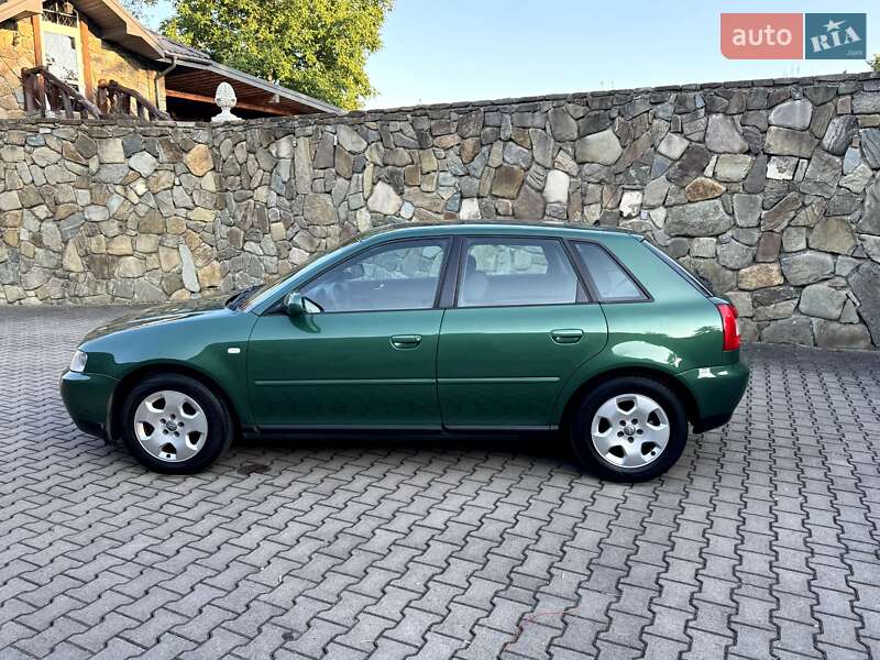 Хетчбек Audi A3 2001 в Надвірній